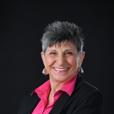 Portrait of Fay Niewiadomski, founder and CEO of ICTN